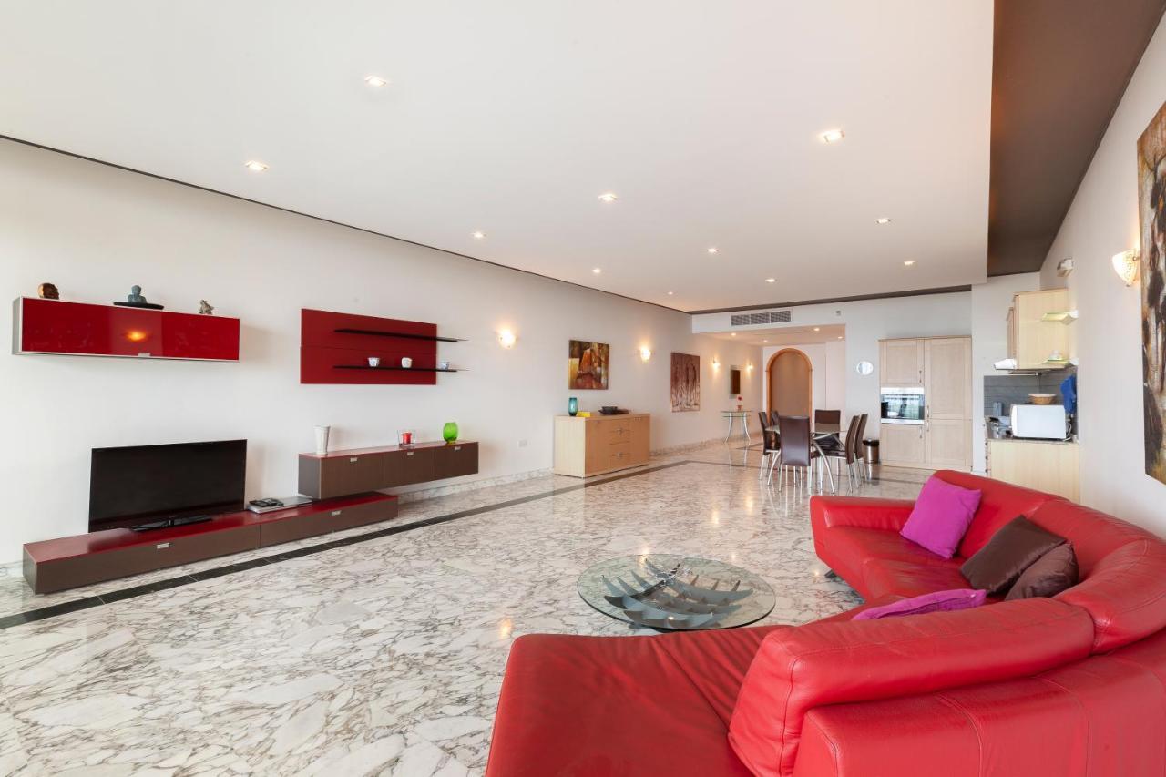 Spacious Seafront Apt With Living, Sofa, Wifi & Ac By 360 Estates Sliema Exterior foto