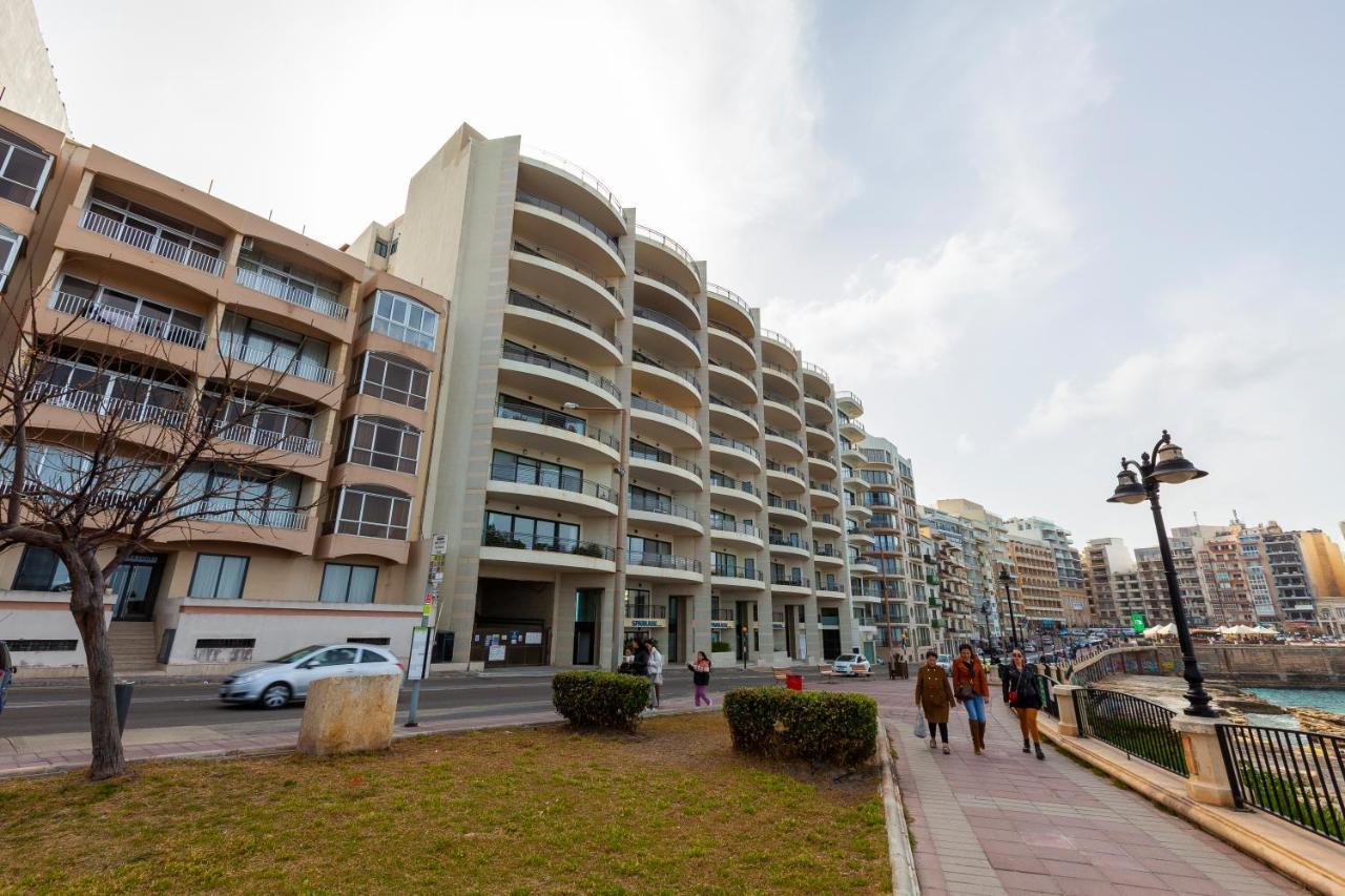 Spacious Seafront Apt With Living, Sofa, Wifi & Ac By 360 Estates Sliema Exterior foto